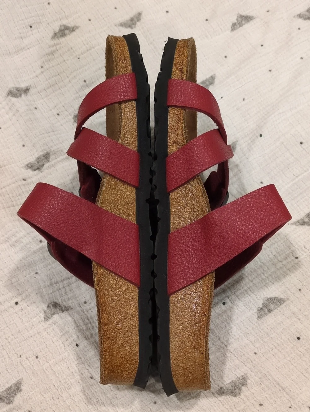 ❤️😎🩴 Birki's Red Leather Crisscross Sandal Women's size 37 ❤️😎🩴